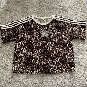 Pastel Oversized Cheetah T-shirt With Star Rhinestone Cutout